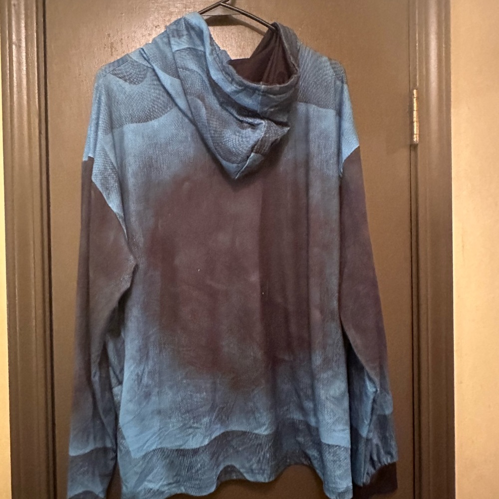 16. Lilly hoodie sz 1XL - Picture 4 of 4